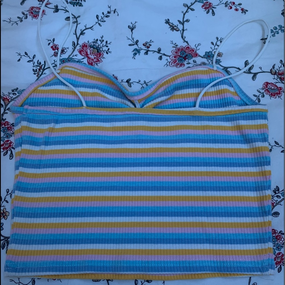 multi color cami top🍓